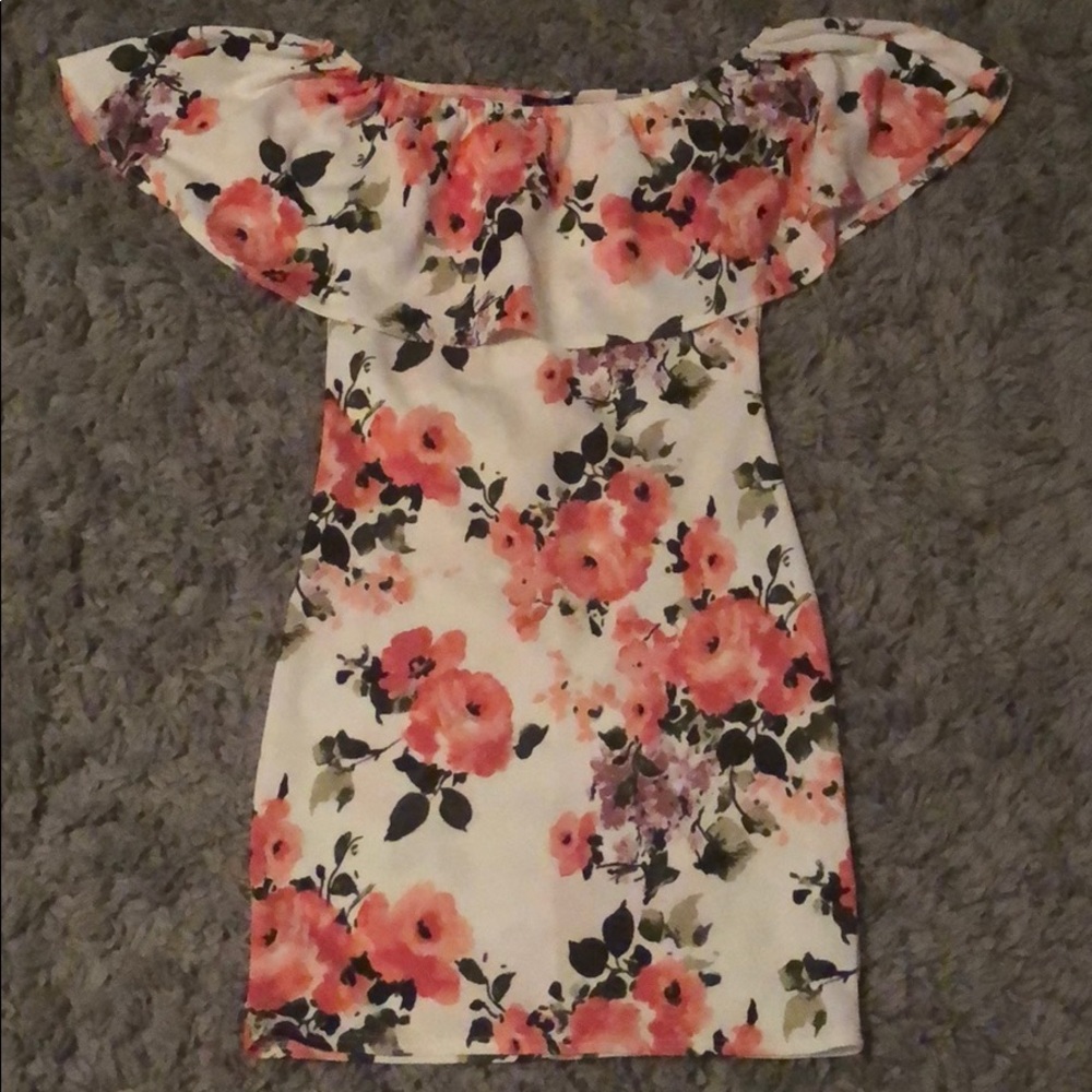 Off the shoulder flounce Bodycon Dress